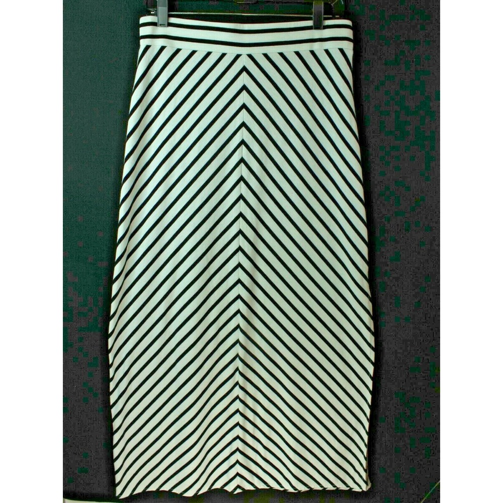 SKIRT The LIMITED MAXI Women Sz MEDIUM LONG PULLON Stretch ELASTIC WAIST Chevron